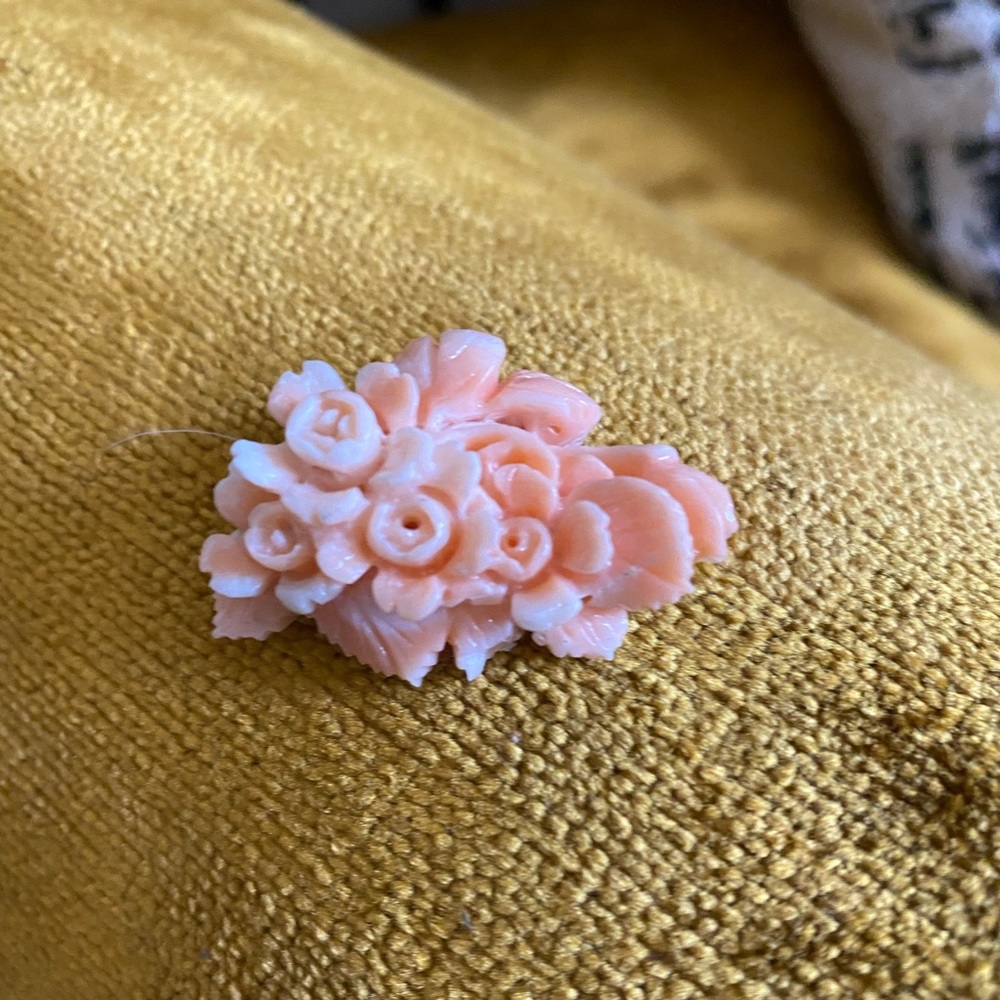 Beautiful natural loose floral carved Coral - Picture 2 of 4